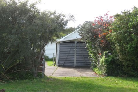 Photo of property in 19 Ferndale Avenue, Leigh, 0985