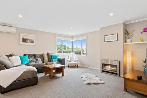 Photo of property in 67 Bathurst Crescent, Pyes Pa, Tauranga, 3112