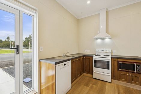 Photo of property in 205 Dukes Road North, Mosgiel, 9092