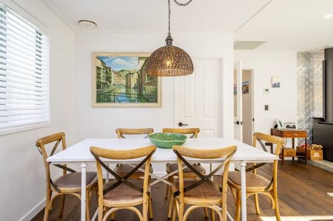 Photo of property in 43 Mcdonnell Road, Arrowtown, 9302