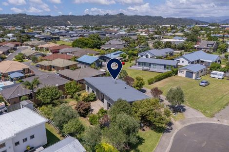 Photo of property in 5 Rena Place, Whitianga, 3510