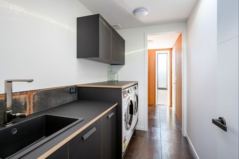 Photo of property in 9 Matipo Street, Wanaka, 9305