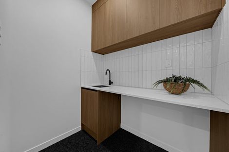 Photo of property in 1/145 Bucklands Road, Bucklands Beach, Auckland, 2012