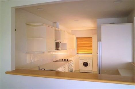 Photo of property in 11/198 Hurstmere Road, Takapuna, Auckland, 0622