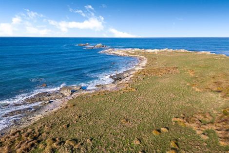 Photo of property in 149 Te Awaiti Road, Tora, Martinborough, 5782