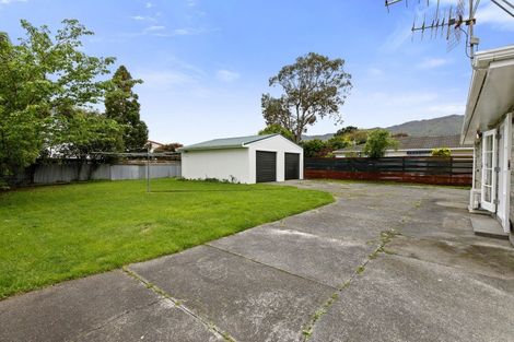 Photo of property in 25 Rimu Street, Waikanae, 5036