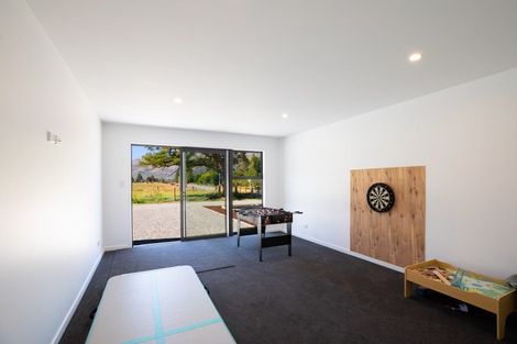 Photo of property in 14 Carlisle Street, Athol, 9793