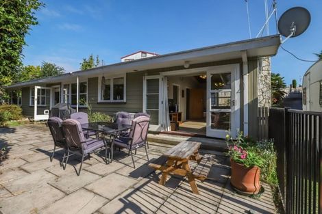 Photo of property in 15 Clark Place, Hillcrest, Hamilton, 3216