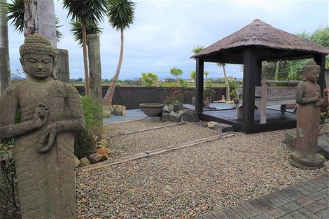 Photo of property in 36 Stranraer Crescent, Wattle Downs, Auckland, 2103