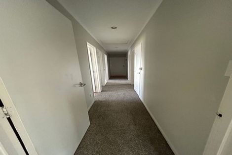 Photo of property in 1/59 Archibald Road, Kelston, Auckland, 0602