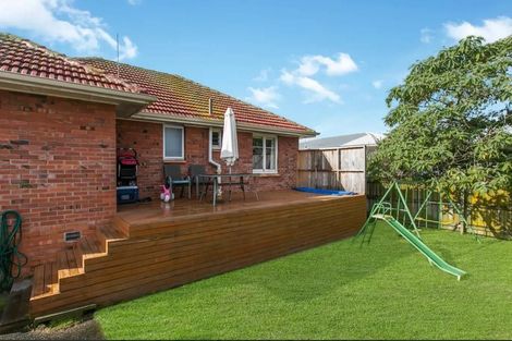 Photo of property in 15 Sterling Avenue, Manurewa East, Auckland, 2102