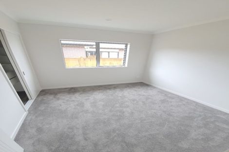 Photo of property in 23 Holcroft Street, Papakura, 2110