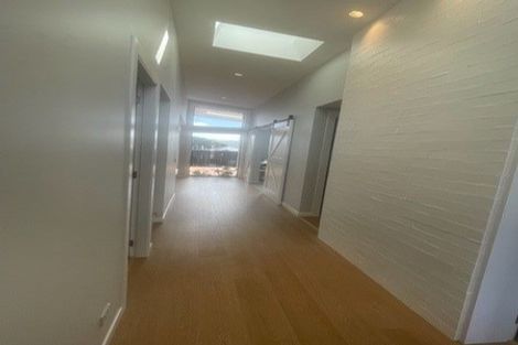 Photo of property in 14 Rotorua Grove, Aotea, Porirua, 5024