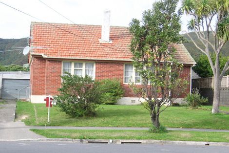 Photo of property in 7 Brown Grove, Fairfield, Lower Hutt, 5011