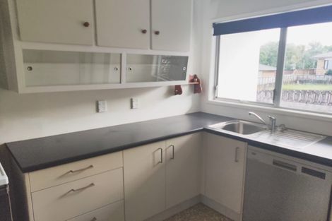 Photo of property in 2/54 Titirangi Road, New Lynn, Auckland, 0600