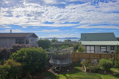Photo of property in 12 Arohia Place, Snells Beach, 0920