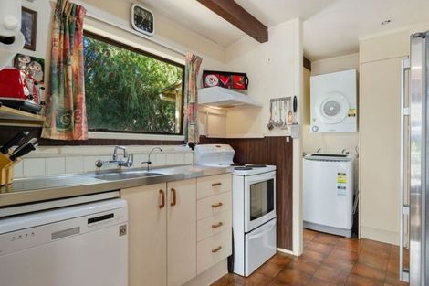 Photo of property in 13a Hammond Avenue, Hatfields Beach, Orewa, 0931