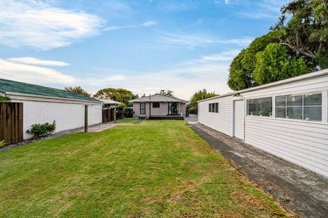 Photo of property in 6 Blossomdale Place, Bishopdale, Christchurch, 8053