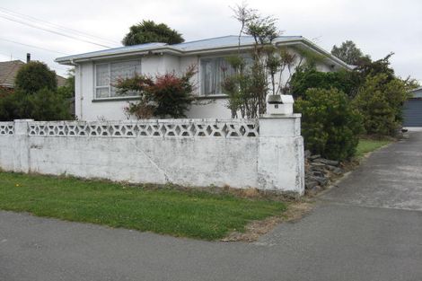 Photo of property in 16 Renfrew Street, Upper Riccarton, Christchurch, 8041