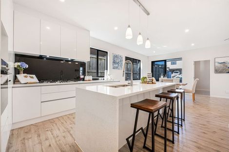 Photo of property in 26 Tir Conaill Avenue, Flat Bush, Auckland, 2019