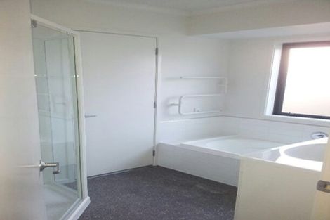 Photo of property in 8 Loeb Place, Rolleston, 7614