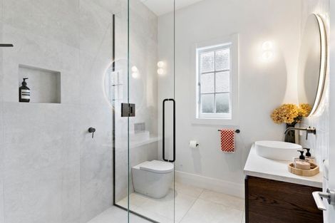 Photo of property in 44 Princes Street, Northcote Point, Auckland, 0627