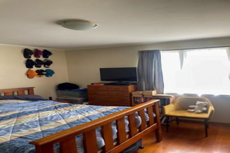 Photo of property in 37 Nile Road, Kelston, Auckland, 0602