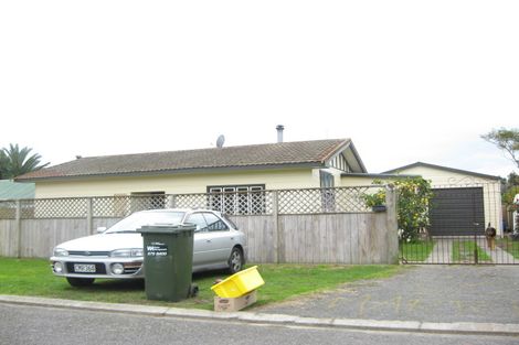 Photo of property in 6 Gow Avenue, Haumoana, 4102