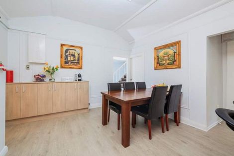 Photo of property in 1/28 Rangitoto Terrace, Milford, Auckland, 0620