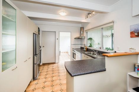 Photo of property in 30 Rimu Street, Waikanae, 5036