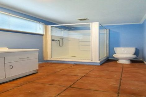 Photo of property in 28 Middlemore Crescent, Papatoetoe, Auckland, 2025