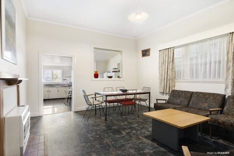 Photo of property in 81 Hill Street, Thorndon, Wellington, 6011