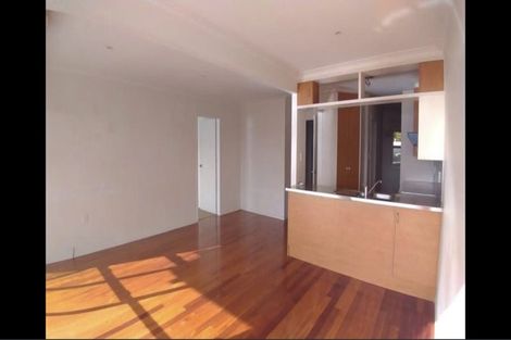 Photo of property in 2/198 Hurstmere Road, Takapuna, Auckland, 0622