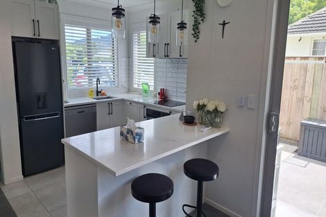 Photo of property in 44a Pine Avenue, Upper Hutt Central, Upper Hutt, 5018