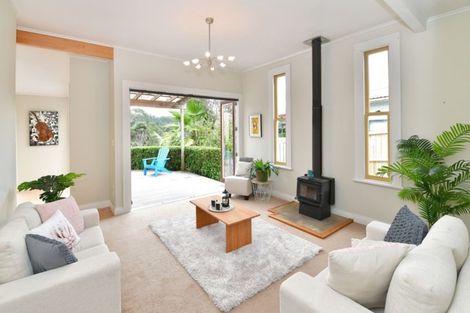 Photo of property in 2a Stillwater Crescent, Stillwater, Silverdale, 0993