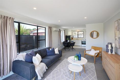 Photo of property in 2/49 Cowes Street, Avondale, Christchurch, 8061