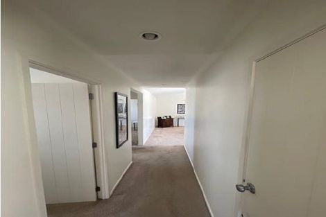 Photo of property in 20 Rush Creek Drive, Westgate, Auckland, 0614