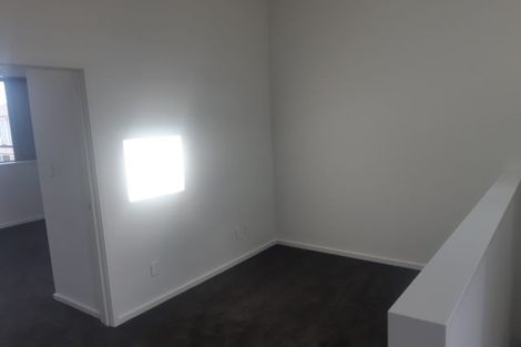 Photo of property in 5 Gunn Way, Hobsonville, Auckland, 0616