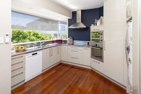Photo of property in 31 Waller Avenue, Bucklands Beach, Auckland, 2012
