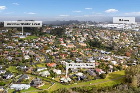 Photo of property in 43 Unsworth Drive, Unsworth Heights, Auckland, 0632