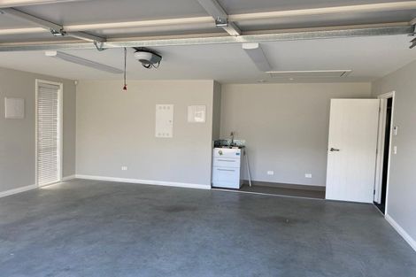 Photo of property in 3 Pae Moana Place, Stanmore Bay, Whangaparaoa, 0932