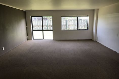 Photo of property in 26 Carlas Way, Ranui, Auckland, 0612