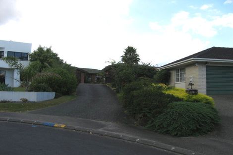 Photo of property in 11b Javelin Place, West Harbour, Auckland, 0618