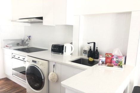 Photo of property in 2/38 Woodford Road, Mount Eden, Auckland, 1024