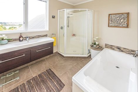 Photo of property in 97 Putiki Drive, Putiki, Whanganui, 4500