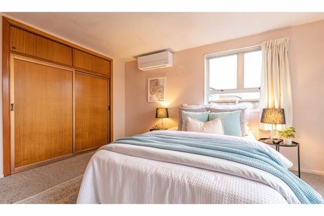 Photo of property in 44 Church Street, Oxford, 7430