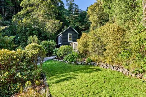 Photo of property in 41 Kotari Road, Days Bay, Lower Hutt, 5013