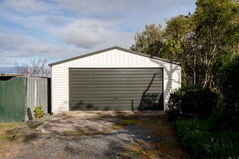 Photo of property in 18 Canal West Road, Waitakaruru, Thames, 3576