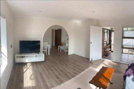 Photo of property in 2/168 Prince Regent Drive, Farm Cove, Auckland, 2012