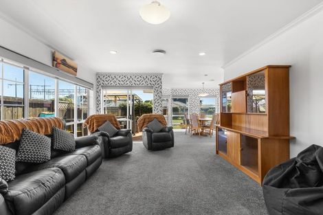 Photo of property in 11 Oleander Lane, Mount Maunganui, 3116